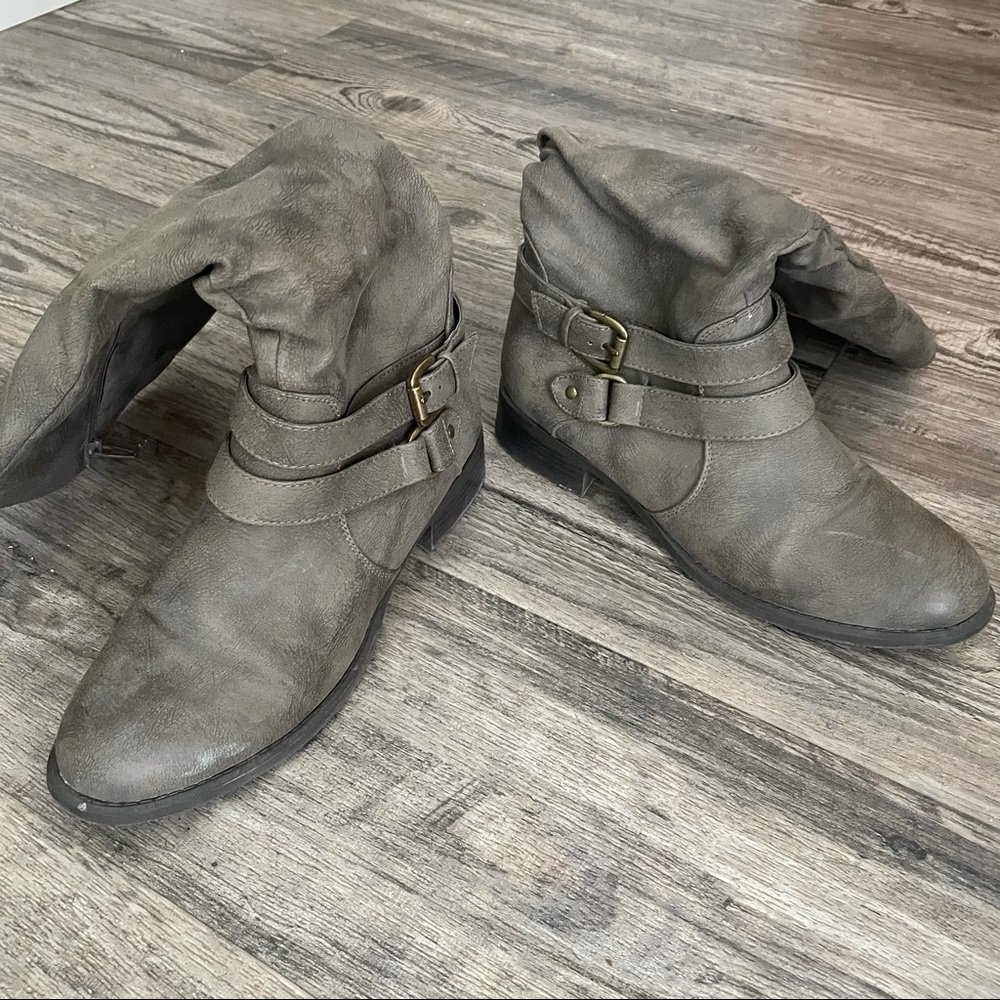 Gray buckle boots faux leather